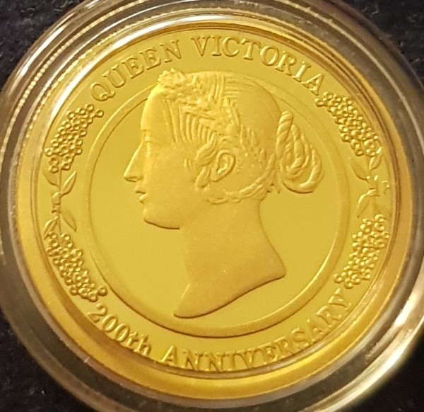 AU QV 200 years 2019 b.jpg